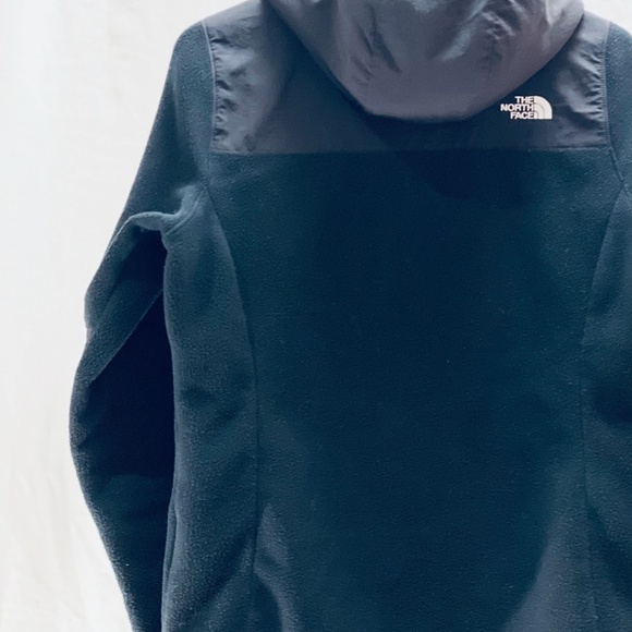 The North Face hooded Denali - Picture 5 of 9